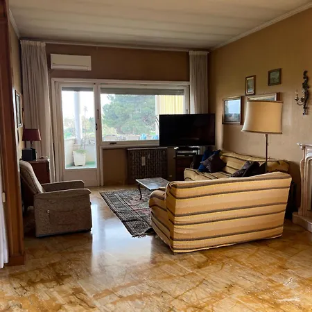 Casa Eggi Apartment *